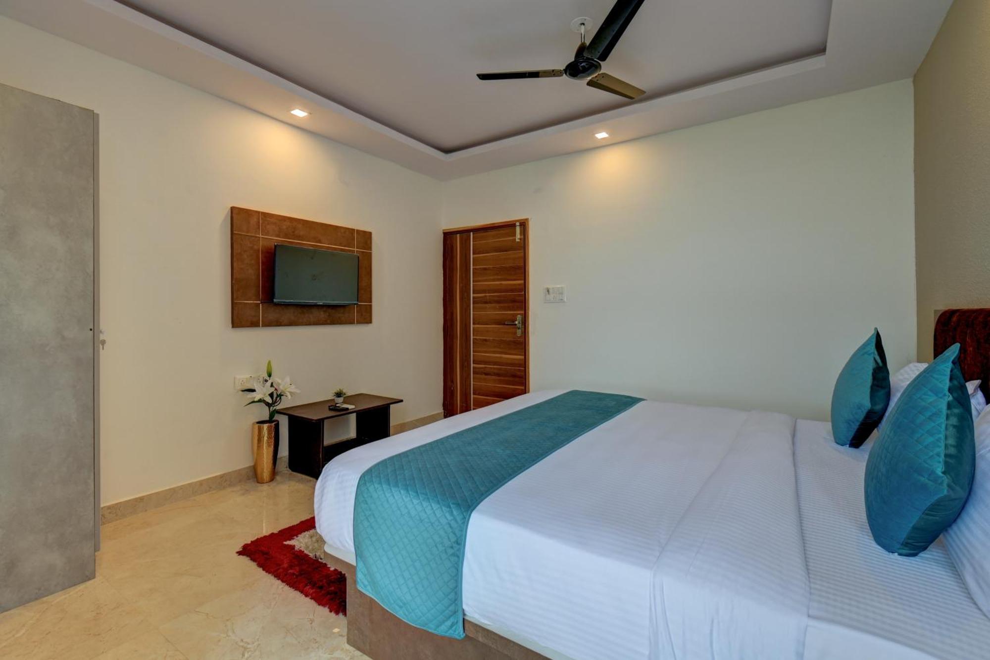 Hotel Cloud 9 Luxury Stay Майсуру Екстер'єр фото