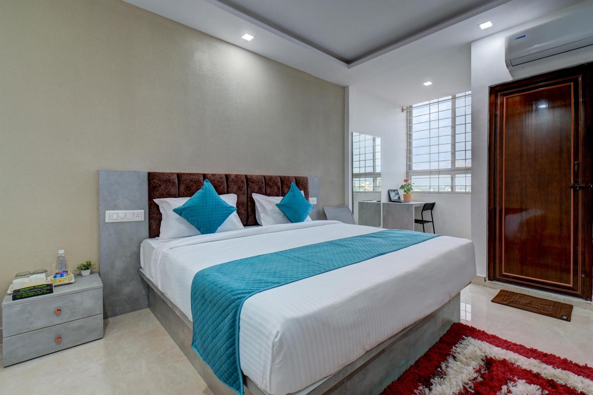Hotel Cloud 9 Luxury Stay Майсуру Екстер'єр фото